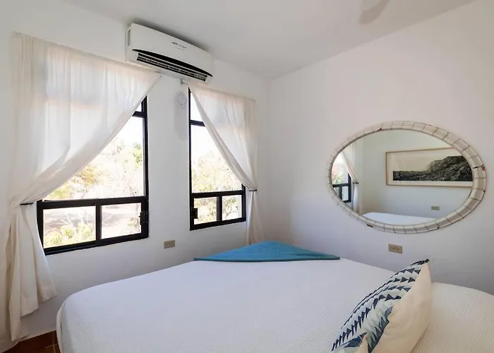 Apartamento Authentic Loft Retreat Steps From & Culture *