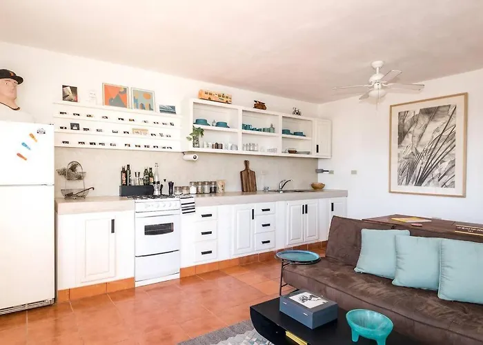 Authentic Loft Retreat Steps From & Culture
